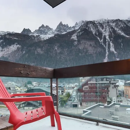 Daire L'aiguille - Center Of - View Mont-blanc Chamonix