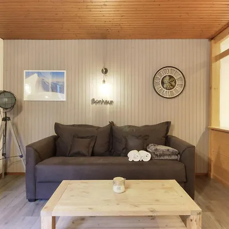 L'aiguille - Center Of - View Mont-blanc Apartment